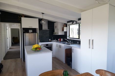 Photo of property in 2/32 Kenneth Hopper Place, Manly, Whangaparaoa, 0930