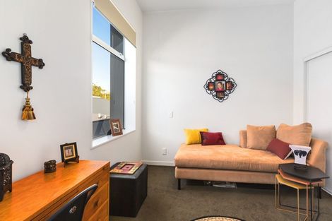 Photo of property in 2/101u Mana Esplanade, Paremata, Porirua, 5026