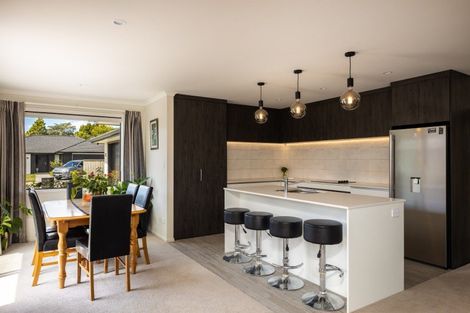 Photo of property in 12 Rehua Place, Waiwhakaiho, New Plymouth, 4312