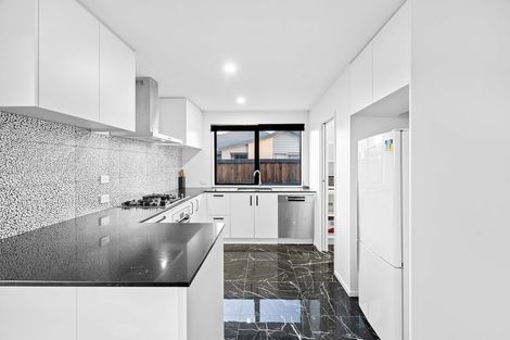 Photo of property in 5 Atap Place, Northwood, Christchurch, 8051