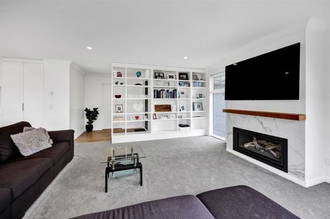 Photo of property in 53 Maire Street, Inglewood, 4330