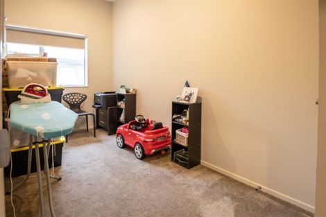 Photo of property in 2/45a Swanson Road, Henderson, Auckland, 0610