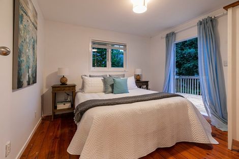 Photo of property in 7 Tipau Street, Torbay, Auckland, 0630