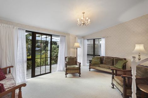 Photo of property in 22 Grendon Road, Titirangi, Auckland, 0604