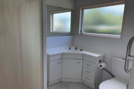 Photo of property in 3/83 Sylvan Avenue, Northcote, Auckland, 0627