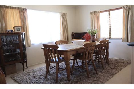 Photo of property in 2/5 Anne Road, Hillcrest, Auckland, 0627