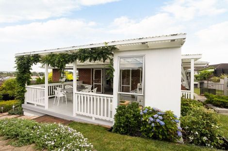 Photo of property in 51 Dinsdale Road, Dinsdale, Hamilton, 3204