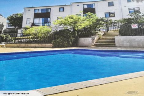 Photo of property in 7/69 Target Road, Totara Vale, Auckland, 0629