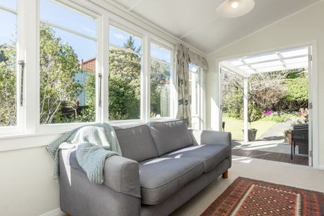 Photo of property in 43 May Avenue, Hospital Hill, Napier, 4110