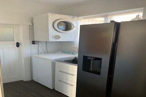 Photo of property in 124 Waimea Road, Nelson South, Nelson, 7010