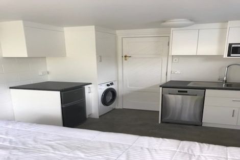 Photo of property in 2/6 Saltburn Road, Milford, Auckland, 0620