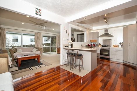 Photo of property in 64 View Road, Henderson, Auckland, 0612
