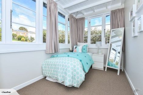 Photo of property in 20 Evans Road, Glen Eden, Auckland, 0602