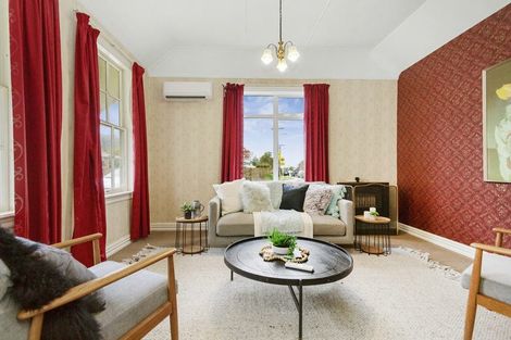 Photo of property in 14 Oxford Street, Tawa, Wellington, 5028