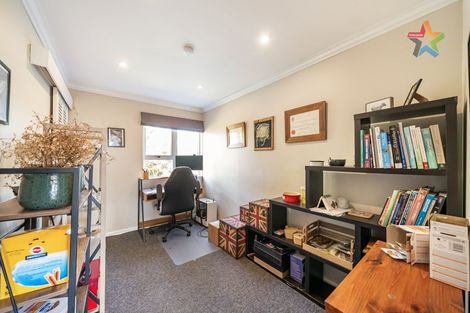 Photo of property in 94 Normandale Road, Normandale, Lower Hutt, 5010