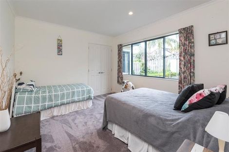 Photo of property in 55 Tindalls Bay Road, Tindalls Beach, Whangaparaoa, 0930