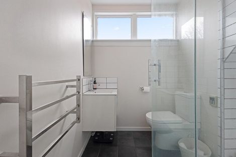 Photo of property in 1/53 Aorangi Road, Bryndwr, Christchurch, 8053