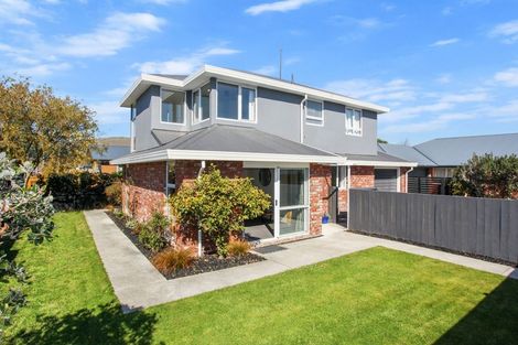 Photo of property in 1/121 Wilsons Road, Saint Martins, Christchurch, 8022