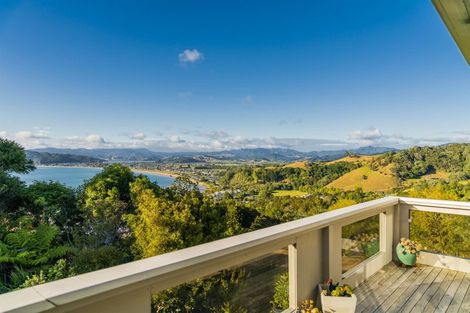 Photo of property in 10 Christa Court, Whitianga, 3510