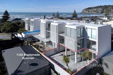 Photo of property in 1/22 Esplanade, Sumner, Christchurch, 8081