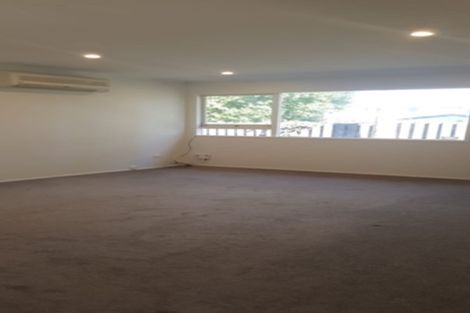 Photo of property in 1/2 Griffiths Place, Te Atatu South, Auckland, 0610