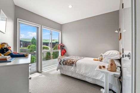 Photo of property in 25 Kowhai Road, Mairangi Bay, Auckland, 0630