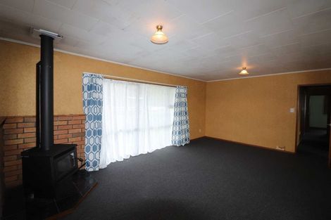 Photo of property in 15 Argyle Street, Kew, Invercargill, 9812