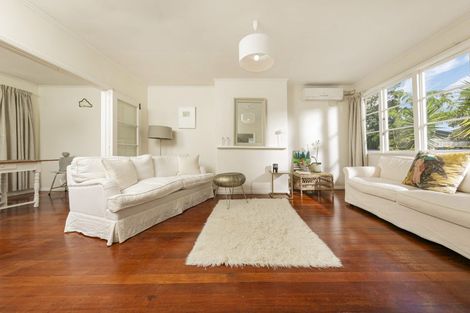 Photo of property in 110a Lake Road, Belmont, Auckland, 0622