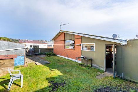 Photo of property in 207 Oxford Street, South Dunedin, Dunedin, 9012