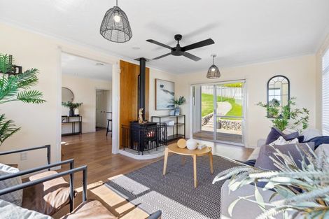 Photo of property in 41 Dingadee Street, Welcome Bay, Tauranga, 3112