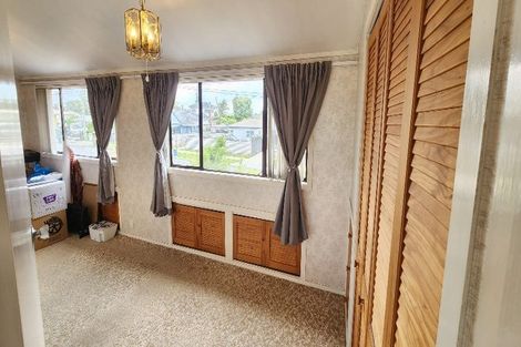 Photo of property in 48 Taikata Road, Te Atatu Peninsula, Auckland, 0610