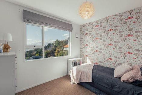 Photo of property in 16 Osmond Lane, Mount Pleasant, Christchurch, 8081