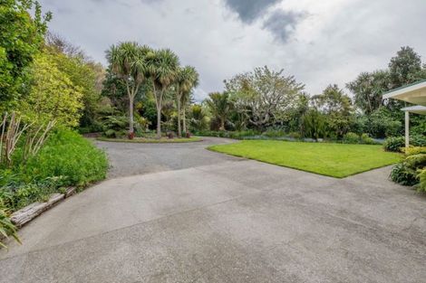 Photo of property in 33 Mokena Kohere Street, Manakau, Levin, 5573