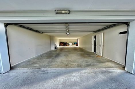 Photo of property in 14/6 Islington Avenue, New Lynn, Auckland, 0600