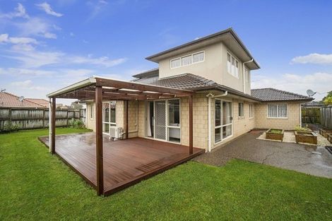 Photo of property in 15 Monash Place, Flat Bush, Auckland, 2016