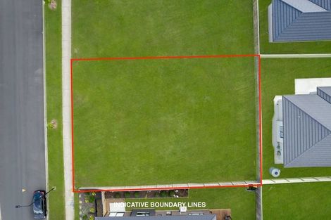 Photo of property in 14 Booker Drive, Tuakau, 2121