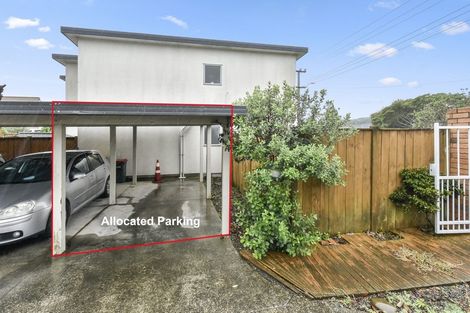 Photo of property in 2/33 Kenderdine Road, Papatoetoe, Auckland, 2025