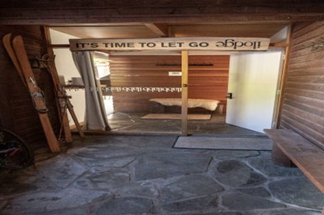 Photo of property in 46 Moonlight Track, Arthurs Point, Queenstown, 9371