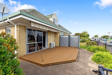 Photo of property in 4/10 Ranch Road, Mount Maunganui, 3116