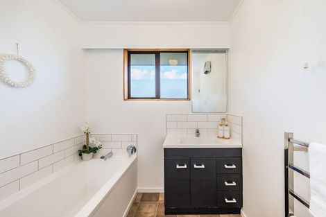 Photo of property in 41 Tui Road, Raumati Beach, Paraparaumu, 5032
