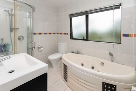 Photo of property in 191a Pakuranga Road, Pakuranga, Auckland, 2010