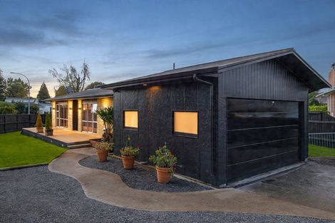 Photo of property in 1 Frame Street, Leamington, Cambridge, 3432