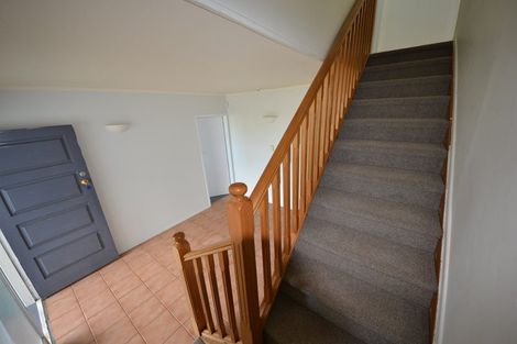 Photo of property in 27 Chivalry Road, Glenfield, Auckland, 0629