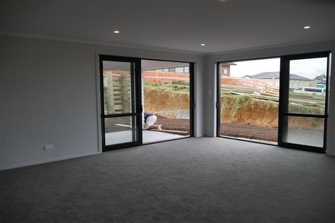 Photo of property in 11 Lake Drive, Tikipunga, Whangarei, 0112