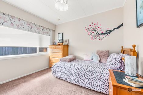 Photo of property in 5 Waiau Close, Kelson, Lower Hutt, 5010