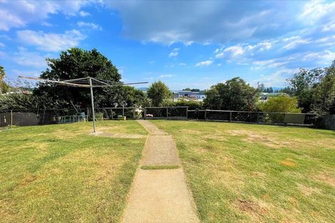 Photo of property in 96 Warburton Crescent, Te Awamutu, 3800