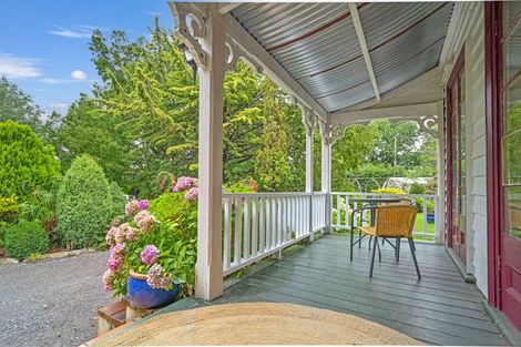 Photo of property in 2 Rose Street, Waipawa, 4210