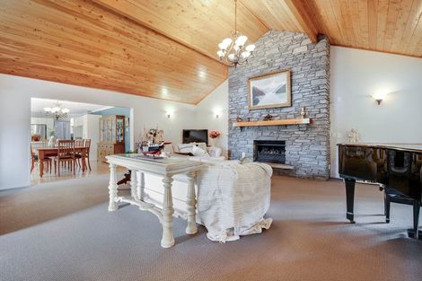 Photo of property in 30 Mccallum Drive, Sandspit, Warkworth, 0982