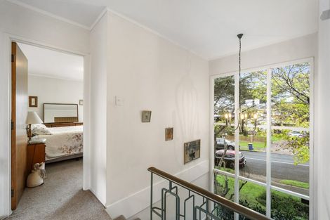 Photo of property in 2/371 East Coast Road, Mairangi Bay, Auckland, 0630