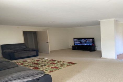 Photo of property in 1/11 Carniew Place, Dannemora, Auckland, 2016